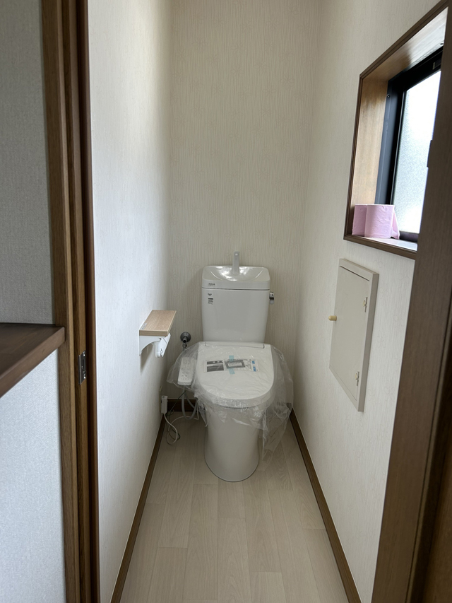 1階・2階 トイレリフォーム／洗面台設置工事｜宇都宮市N様邸(2025.07.12)